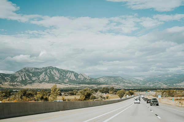 Guide d'achat de pneus en ligne : éviter les mauvaises surprises